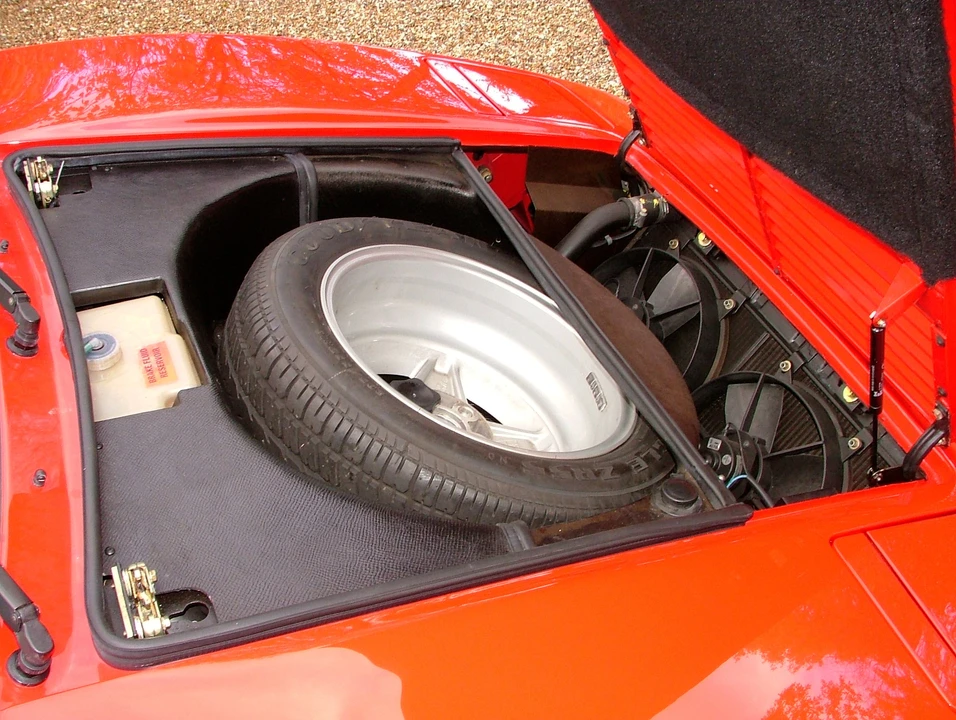 1989 Ferrari 328 GTS - Image 2 of 6