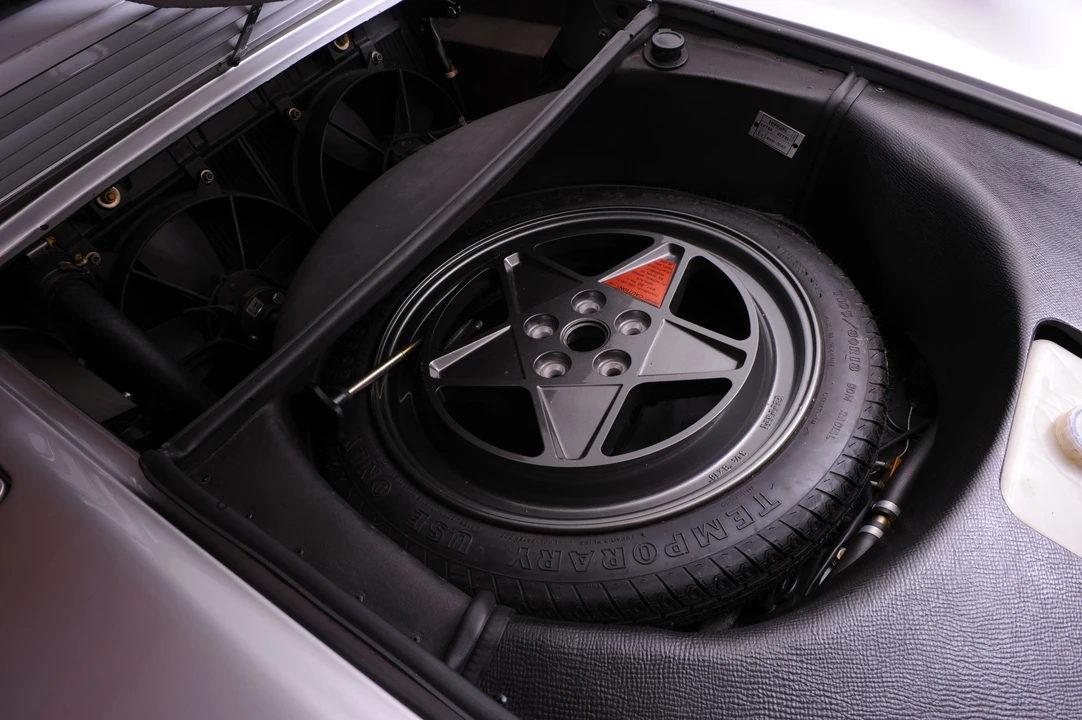 1989 Ferrari 328 GTS - Image 2 of 6