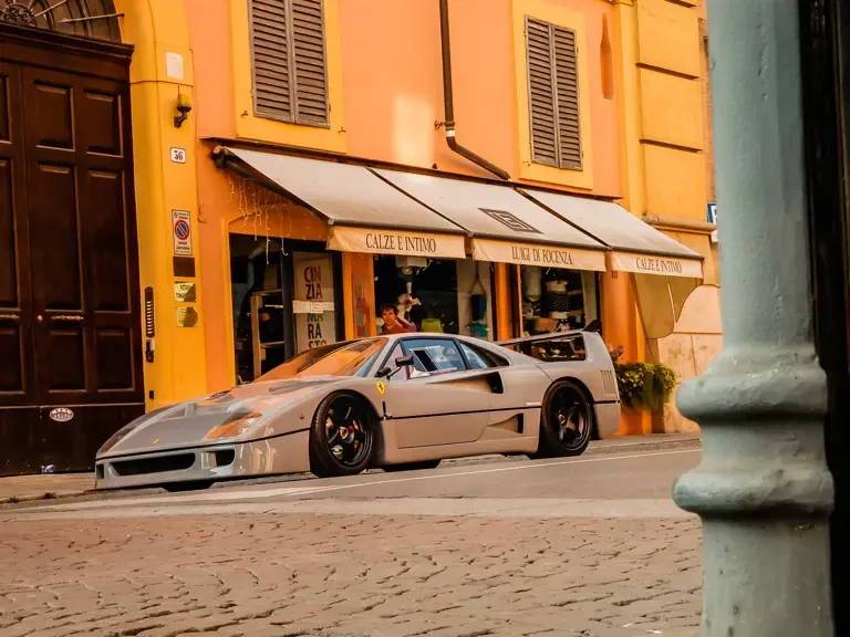 1989 Ferrari F40 - Image 9 of 31