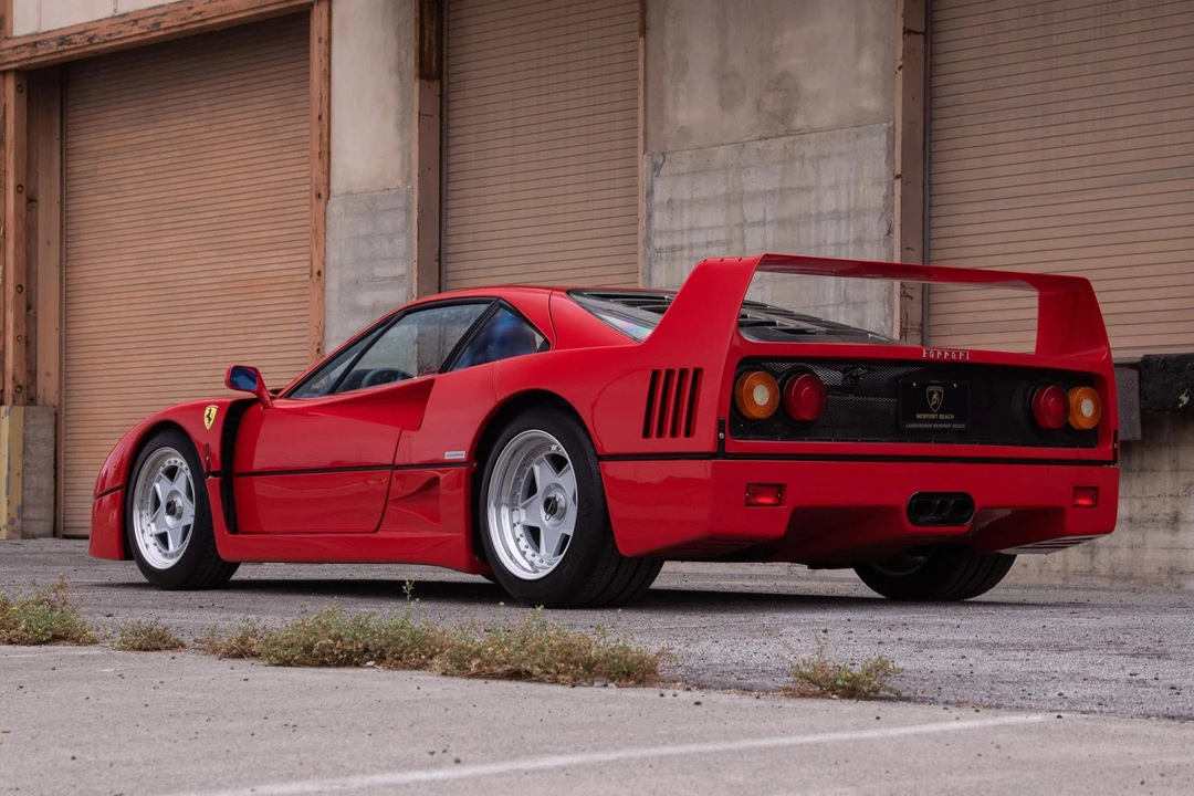 1989 Ferrari F40 - Image 8 of 31