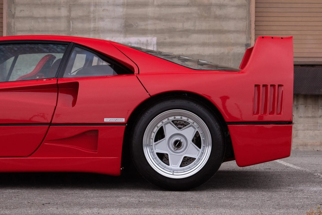 1989 Ferrari F40 - Image 26 of 31