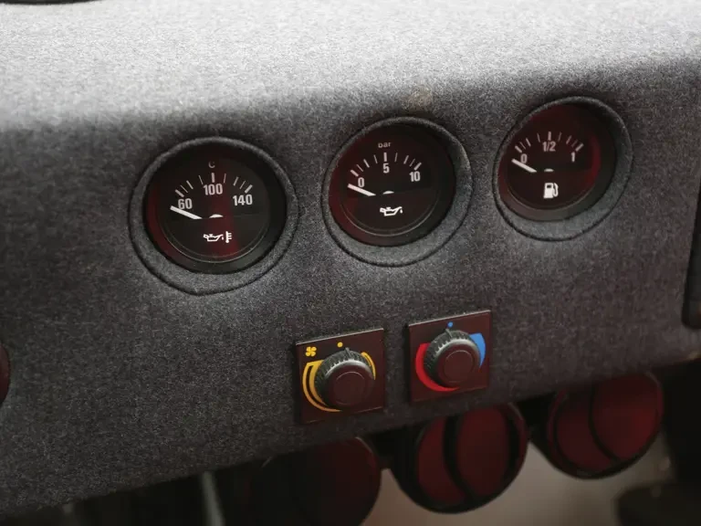 1989 Ferrari F40 - Image 18 of 31