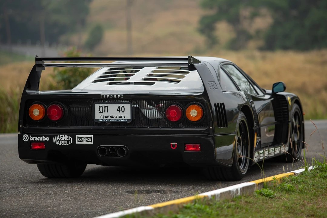 1989 Ferrari F40 - Image 7 of 31