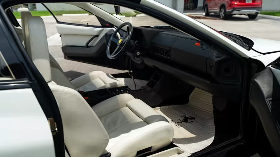 1989 Ferrari Testarossa - Image 15 of 29