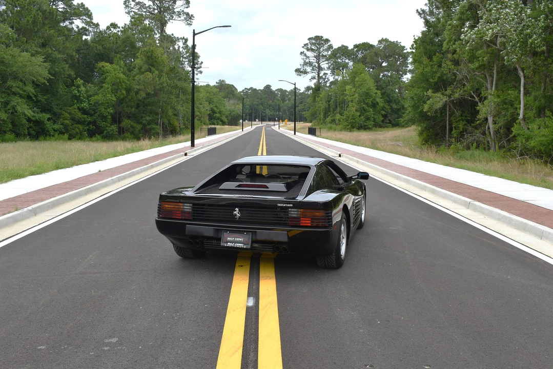 1989 Ferrari Testarossa - Image 15 of 31