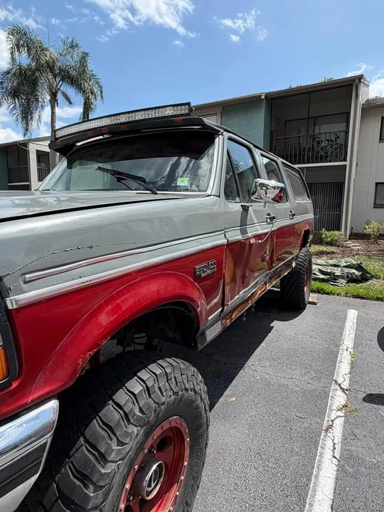 1989 Ford Bronco 4th Gen - Image 3 of 19