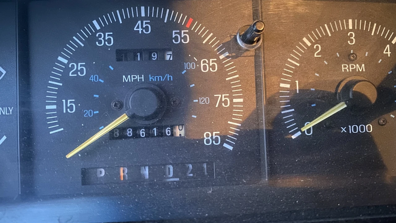 1989 Ford Bronco 4th Gen - Image 8 of 13