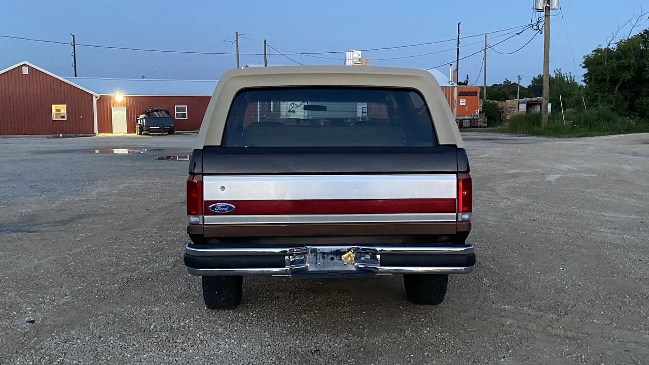 1989 Ford Bronco 4th Gen - Image 10 of 13