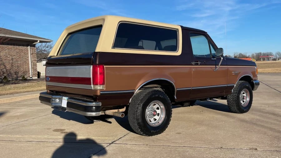 1989 Ford Bronco 4th Gen - Image 3 of 9