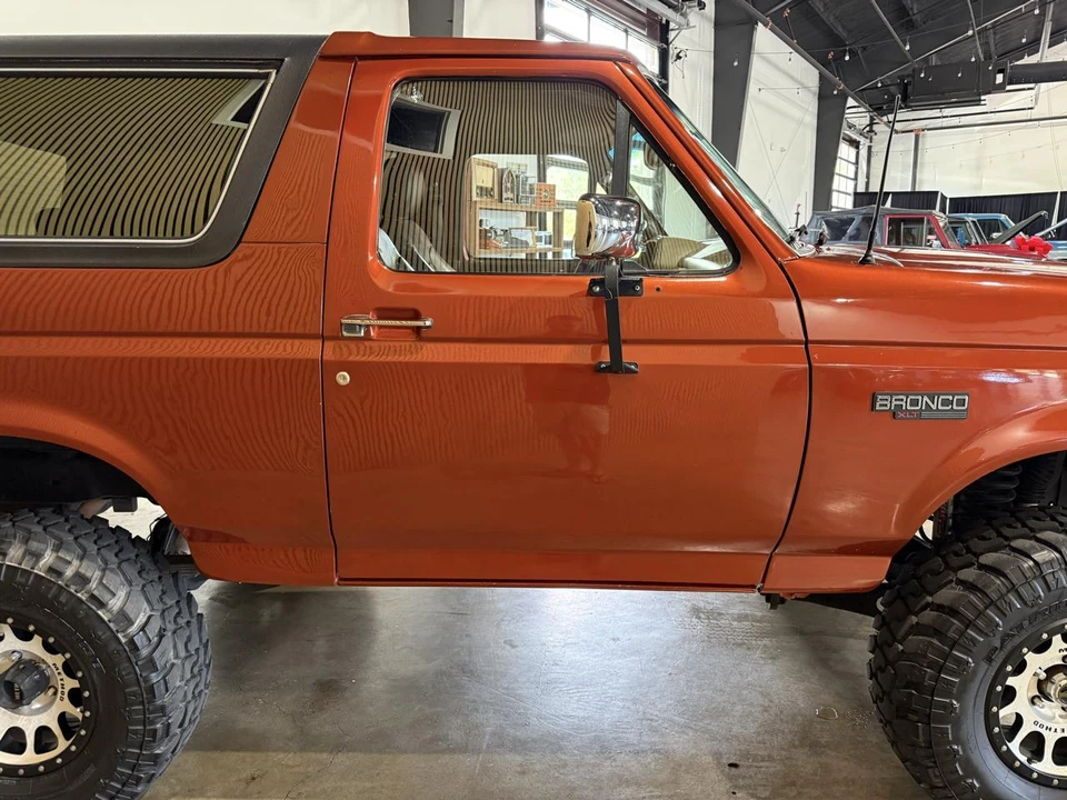 1989 Ford Bronco 4th Gen - Image 11 of 31