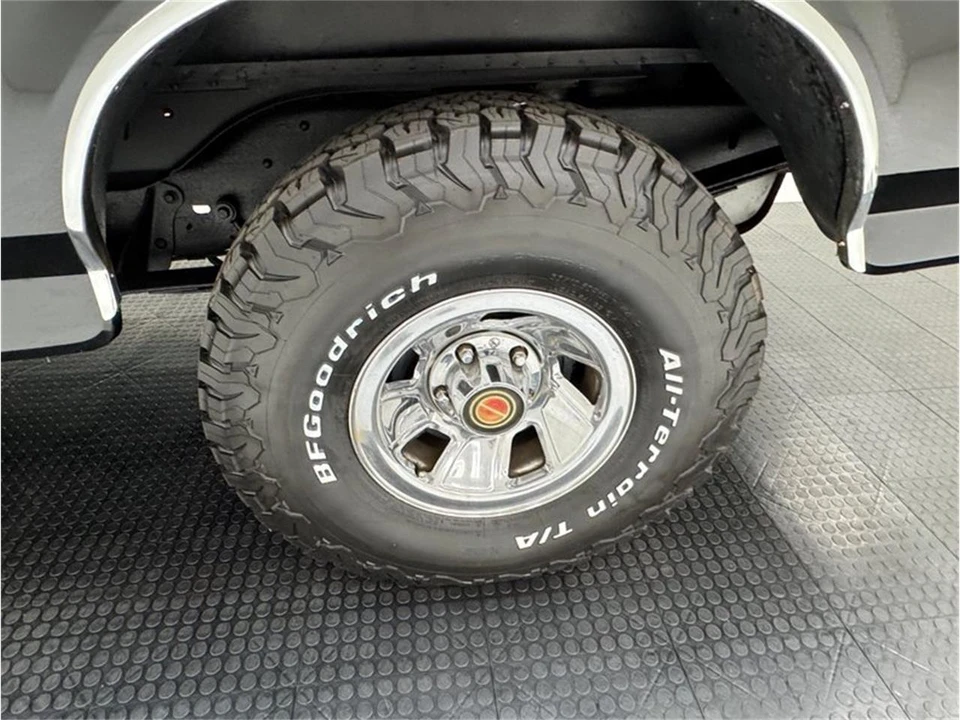 1989 Ford Bronco 4th Gen - Image 17 of 31