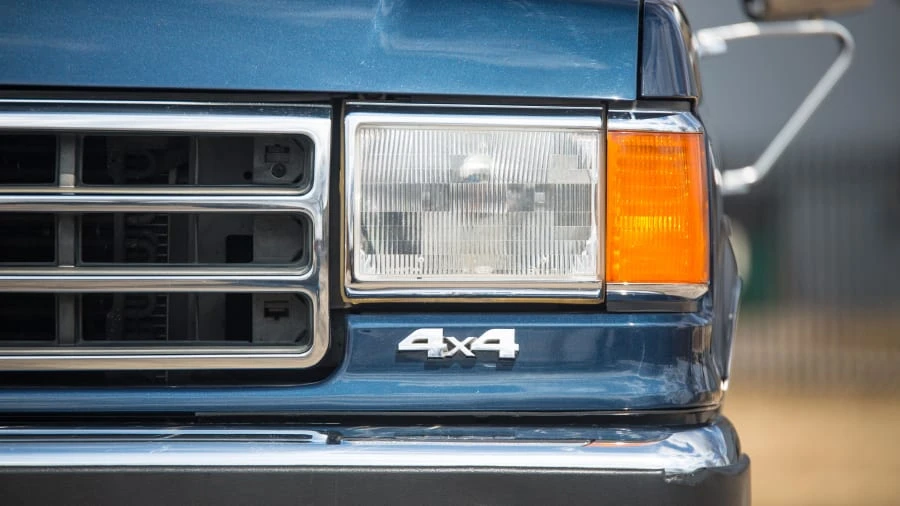 1989 Ford Bronco 4th Gen - Image 16 of 20