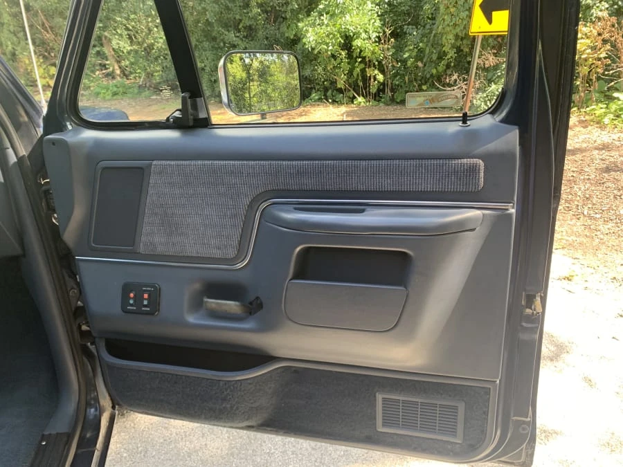 1989 Ford Bronco 4th Gen - Image 19 of 23