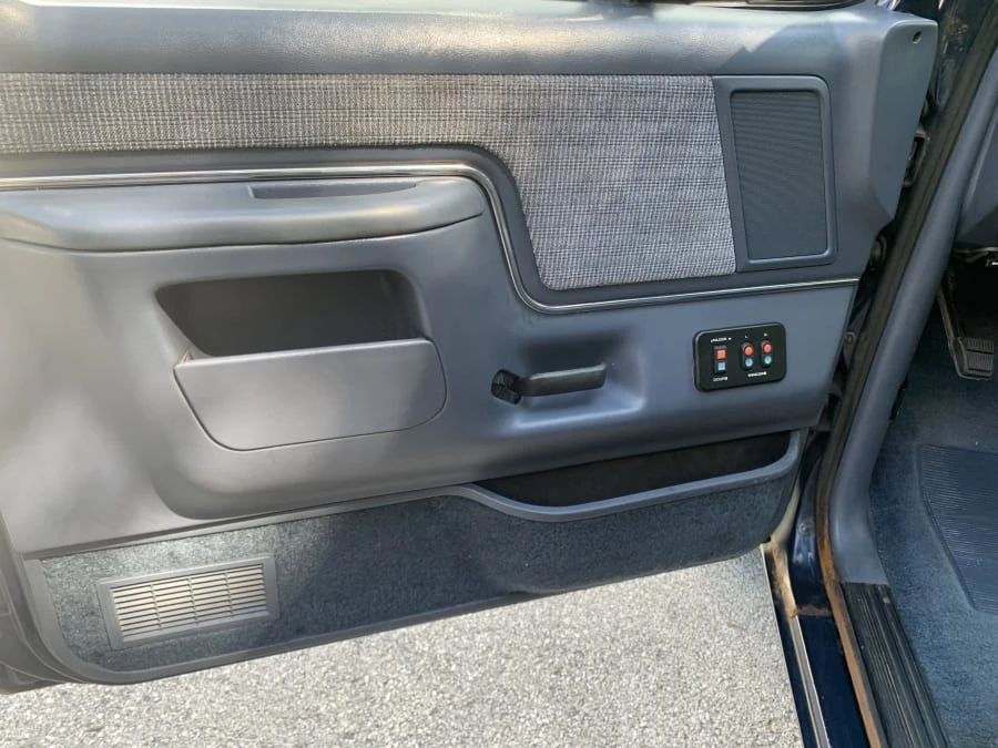 1989 Ford Bronco 4th Gen - Image 20 of 23