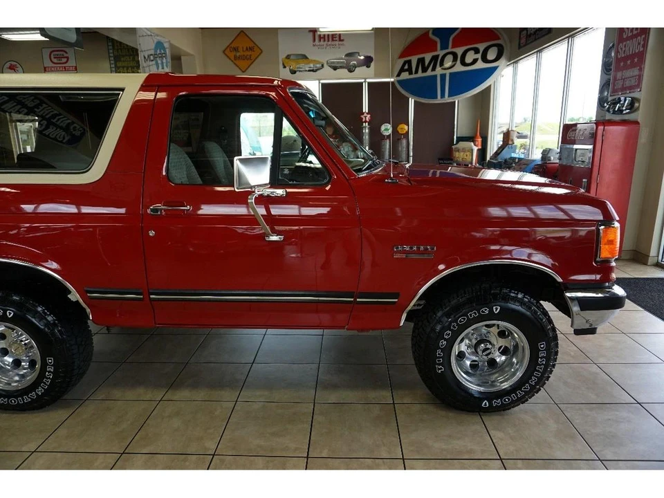 1989 Ford Bronco 4th Gen - Image 16 of 31
