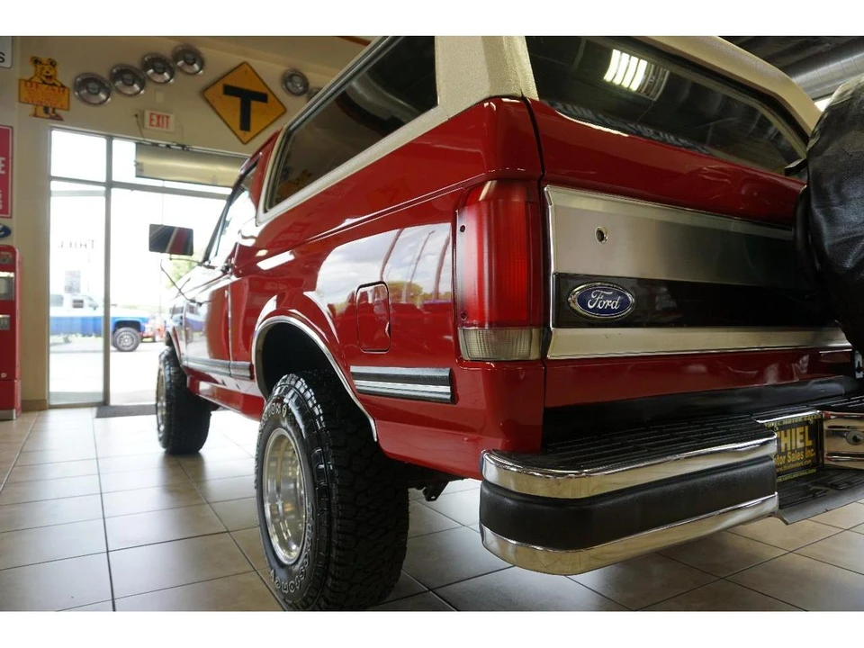 1989 Ford Bronco 4th Gen - Image 23 of 31