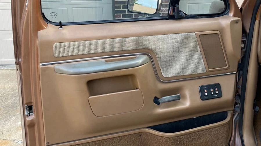 1989 Ford Bronco 4th Gen - Image 4 of 20