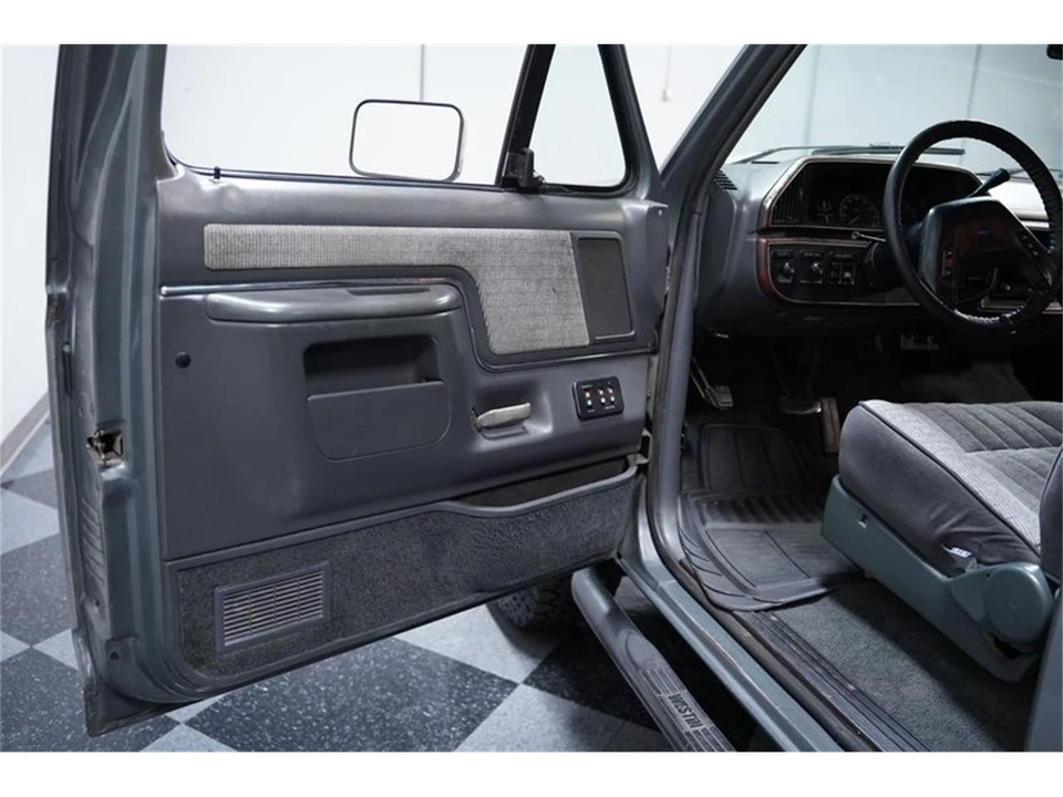 1989 Ford Bronco 4th Gen - Image 28 of 31