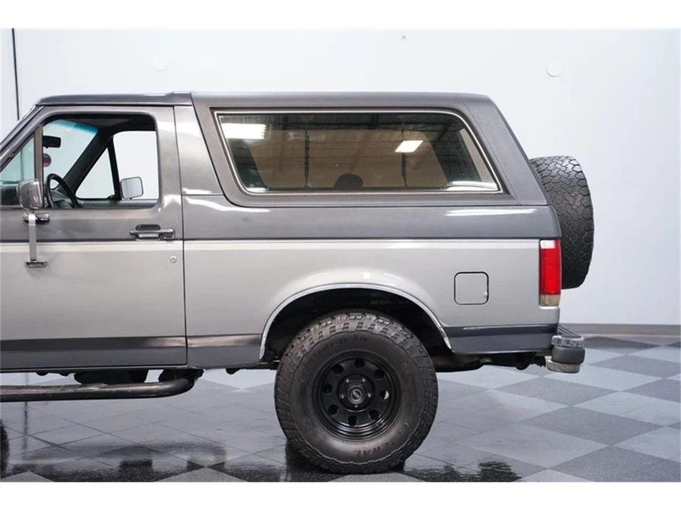 1989 Ford Bronco 4th Gen - Image 20 of 31