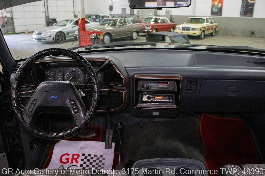 1989 Ford Bronco 4th Gen - Image 18 of 31