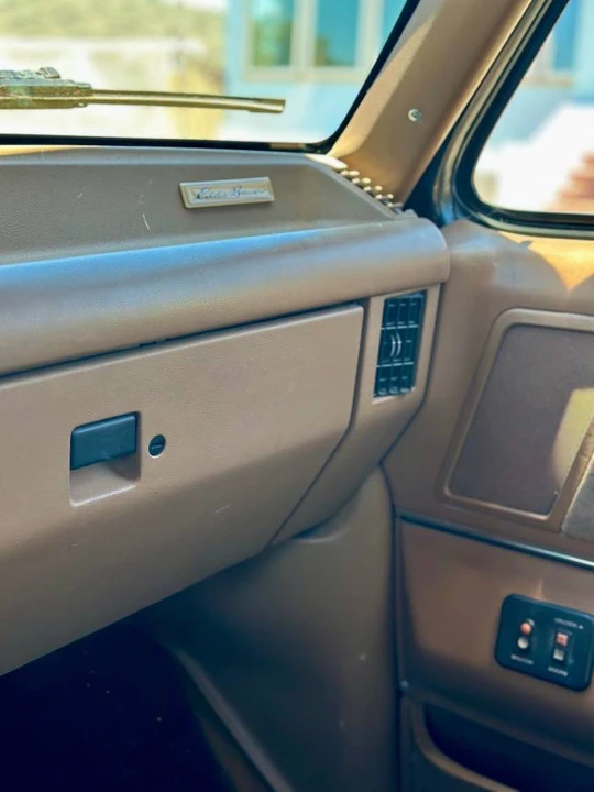 1989 Ford Bronco 4th Gen - Image 12 of 14