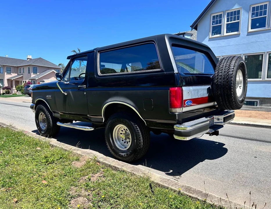 1989 Ford Bronco 4th Gen - Image 4 of 14