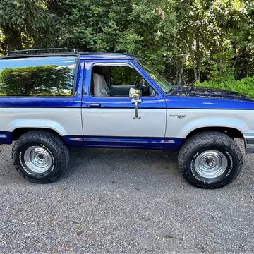 1989 Ford Bronco Badlands Sport Utility 2D
