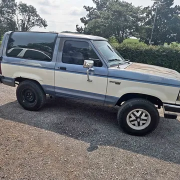 1989 Ford Bronco XLT
