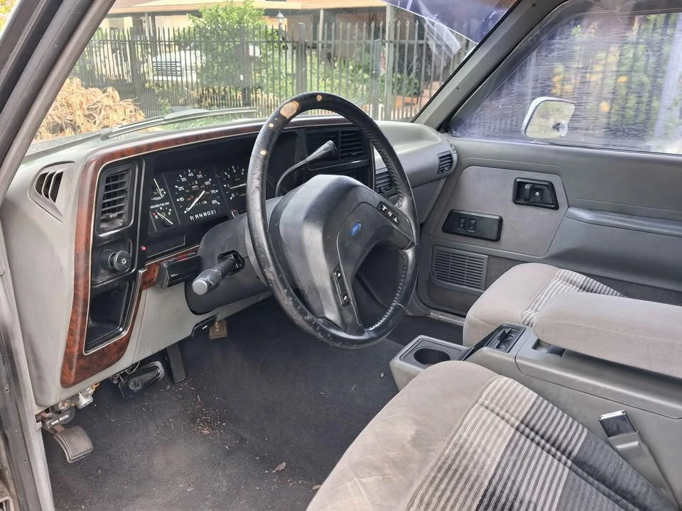 1989 Ford Bronco 4th Gen - Image 10 of 15