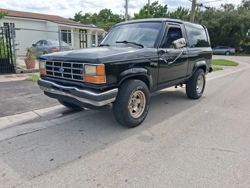 1989 Ford Bronco 4th Gen - Image 3 of 15