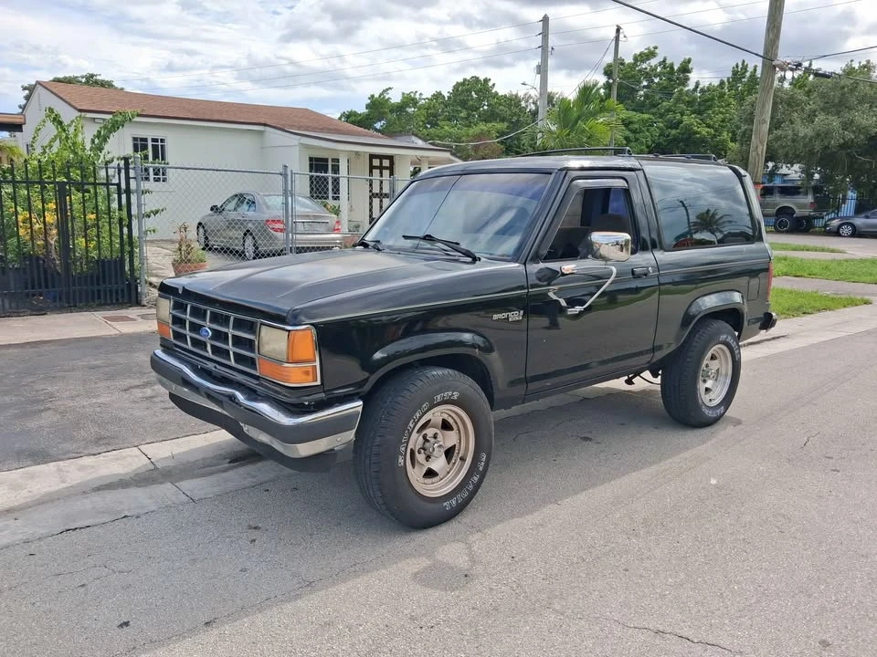 1989 Ford Bronco 4th Gen - Image 9 of 15