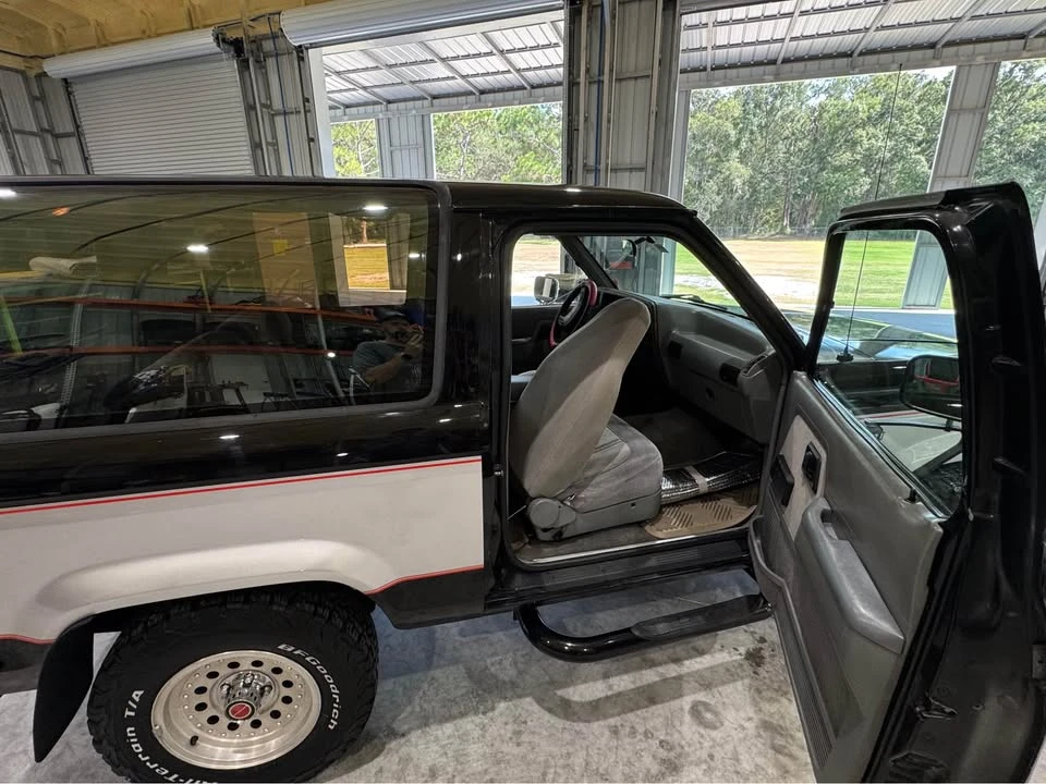 1989 Ford Bronco II - Image 9 of 11