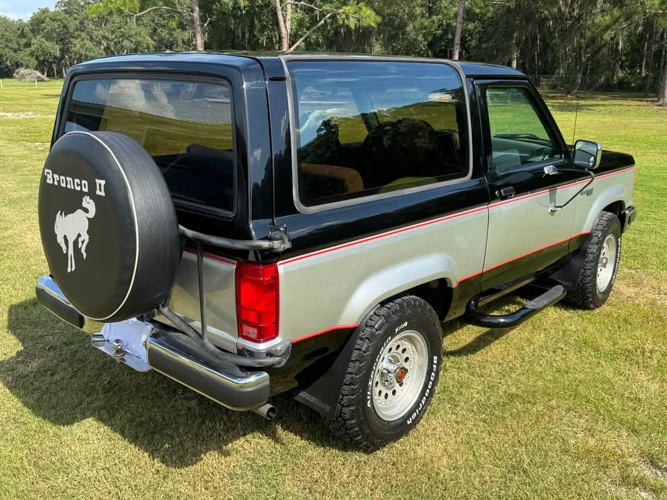 1989 Ford Bronco II - Image 4 of 11