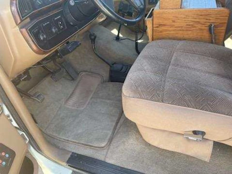 1989 Ford Bronco 4th Gen - Image 10 of 11