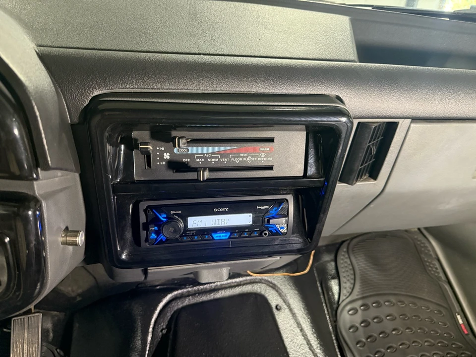1989 Ford Bronco 4th Gen - Image 15 of 21