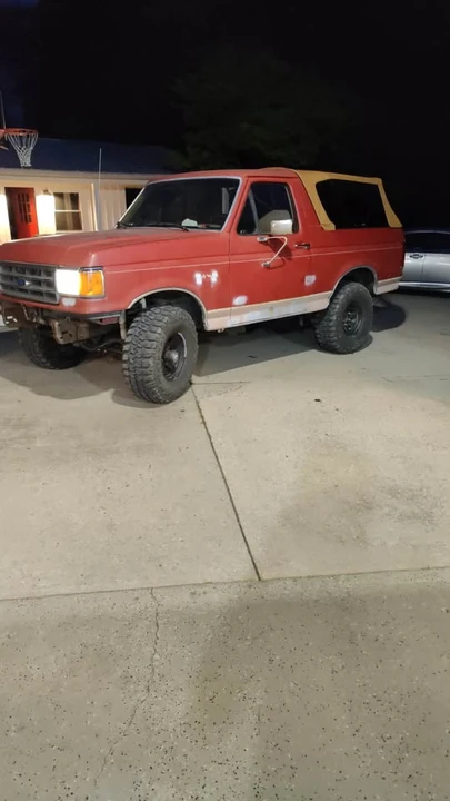 1989 Ford Bronco 4th Gen - Image 8 of 9