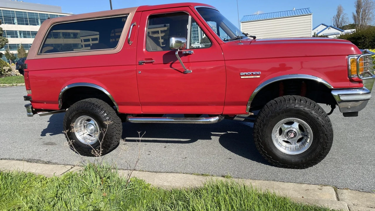 1989 Ford Bronco 4th Gen - Image 17 of 31