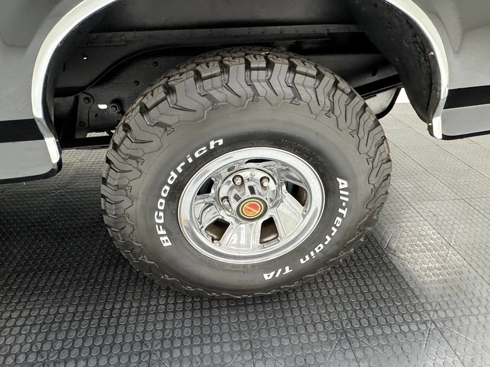 1989 Ford Bronco 4th Gen - Image 17 of 31