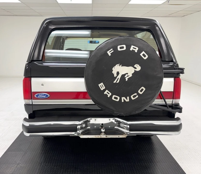 1989 Ford Bronco 4th Gen - Image 2 of 10