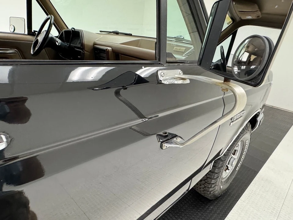 1989 Ford Bronco 4th Gen - Image 22 of 31