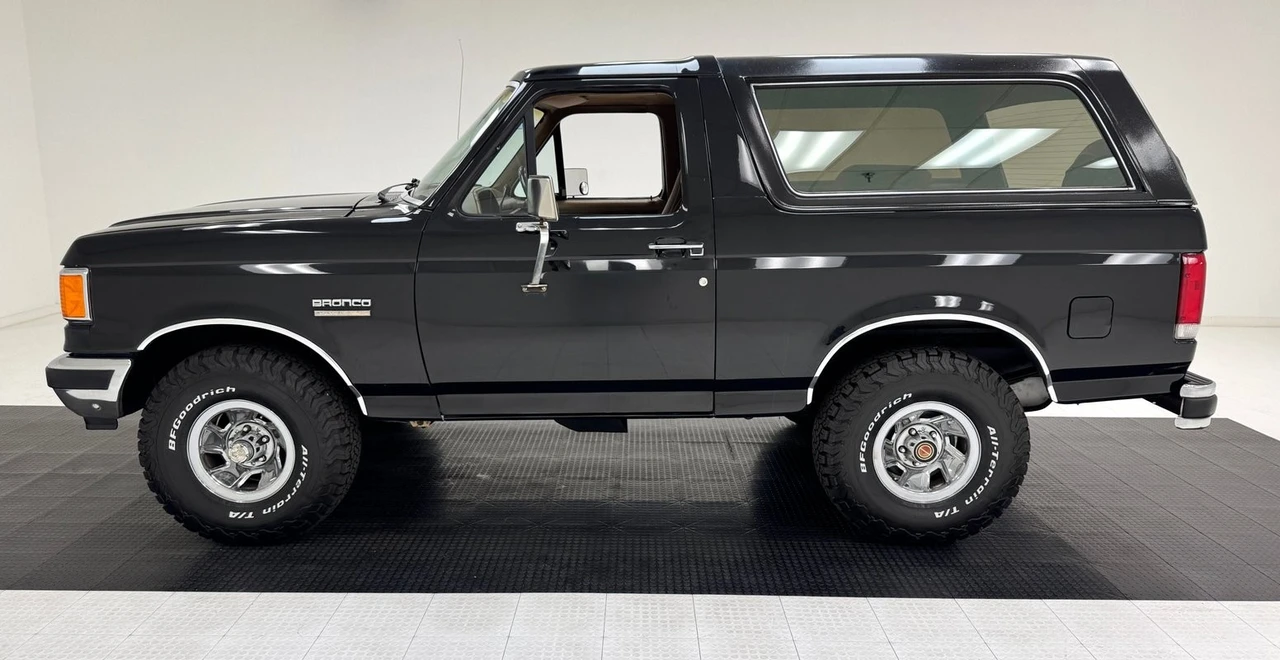 1989 Ford Bronco 4th Gen - Image 2 of 31