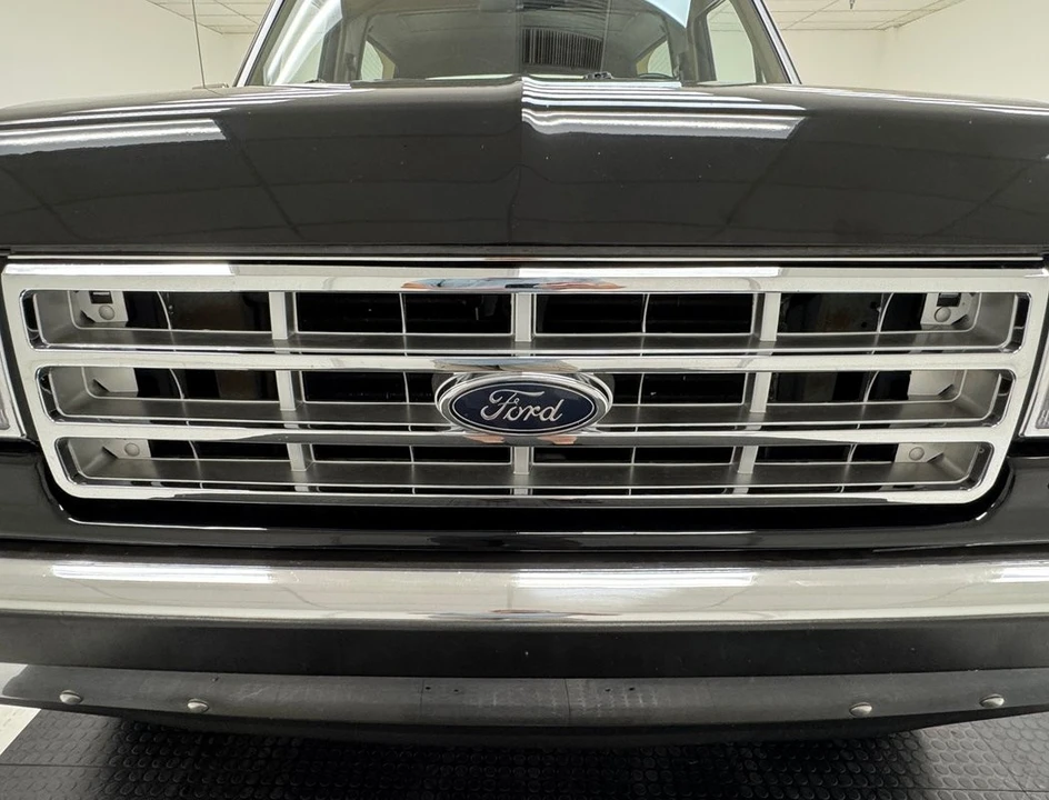 1989 Ford Bronco 4th Gen - Image 6 of 10