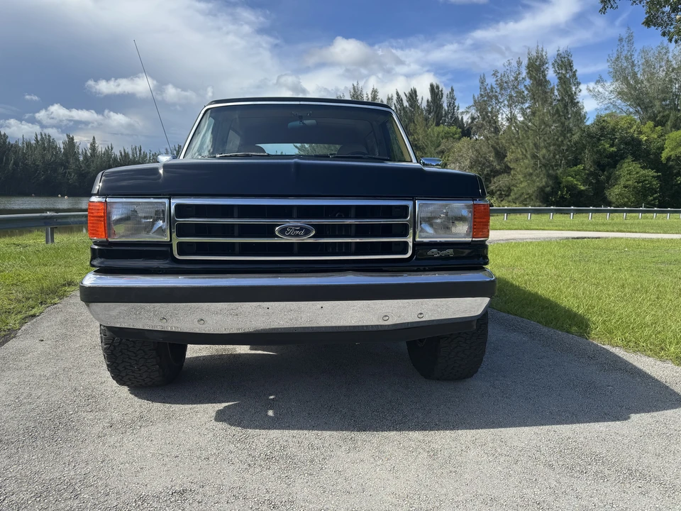 1989 Ford Bronco 4th Gen - Image 2 of 31