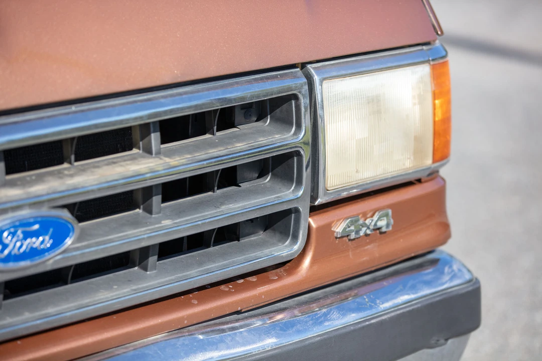 1989 Ford Bronco 4th Gen - Image 17 of 31