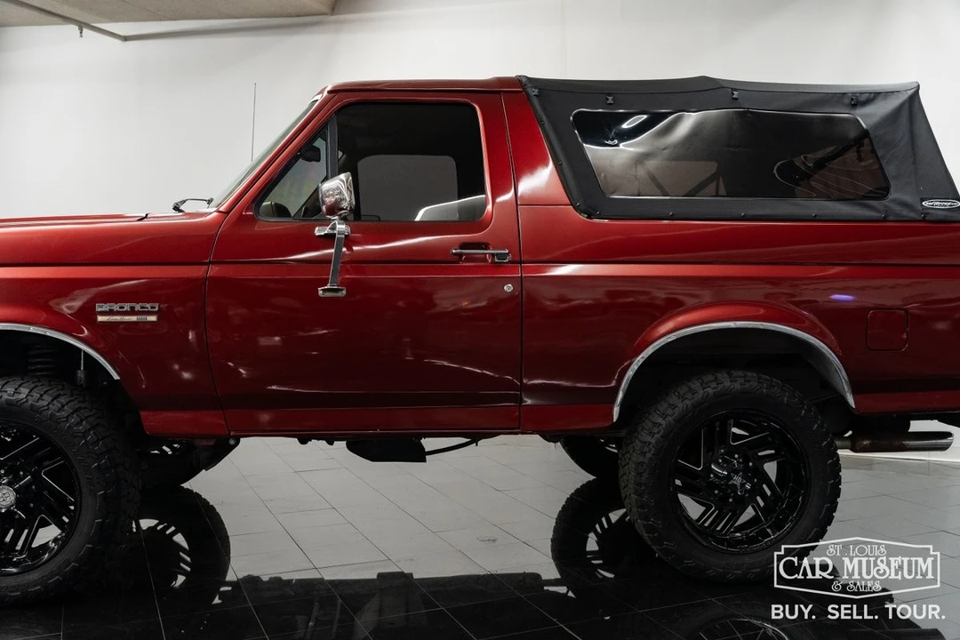 1989 Ford Bronco 4th Gen - Image 15 of 21