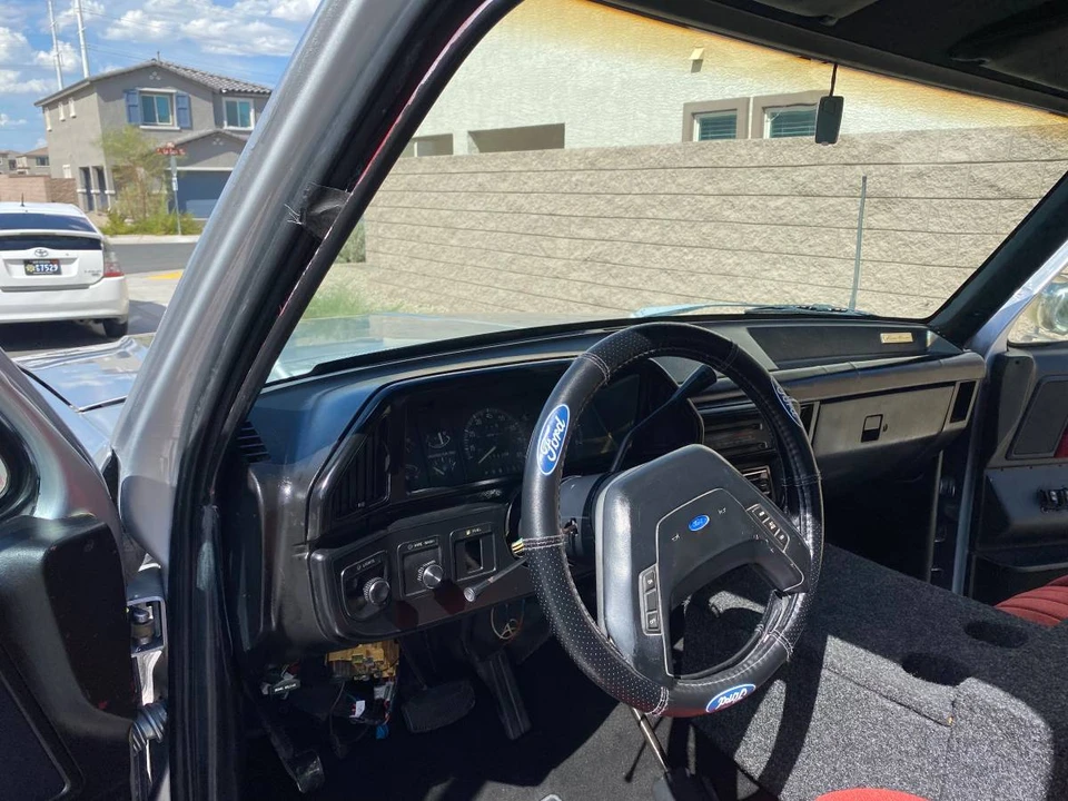 1989 Ford Bronco 4th Gen - Image 9 of 14