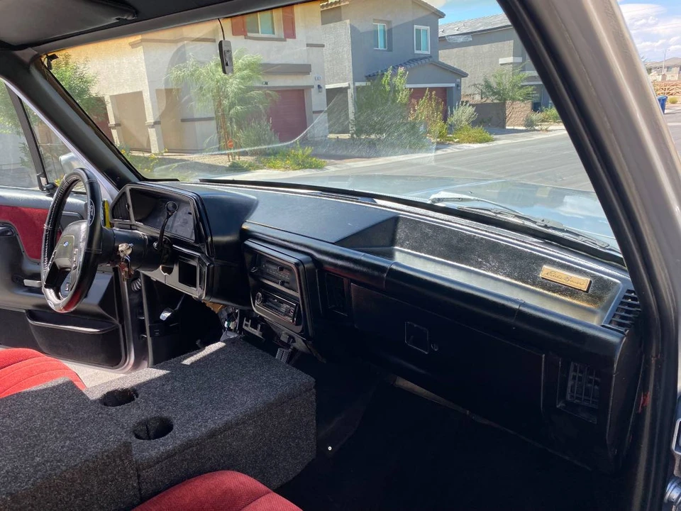 1989 Ford Bronco 4th Gen - Image 10 of 14