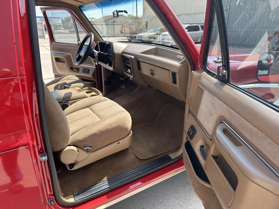 1989 Ford Bronco 4th Gen - Image 16 of 23