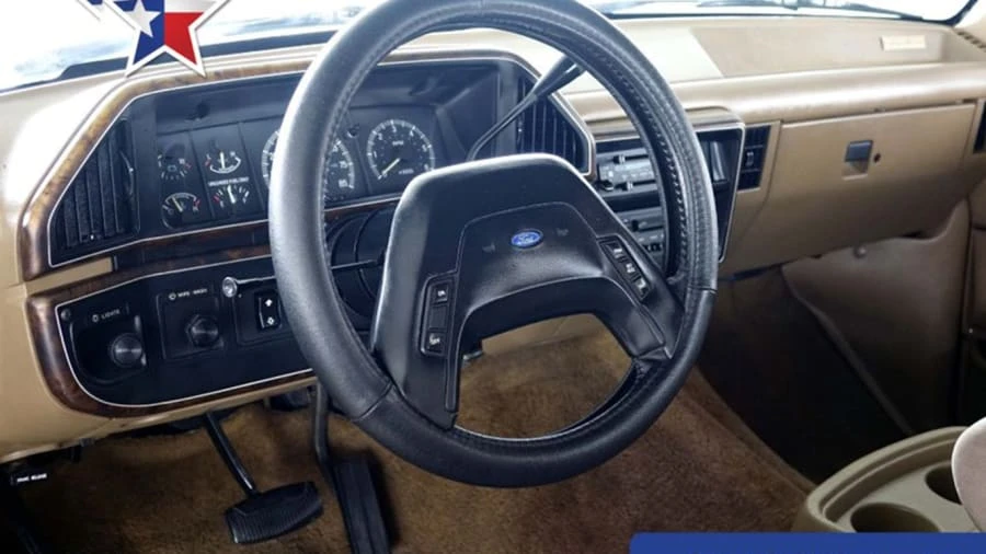 1989 Ford Bronco 4th Gen - Image 3 of 12
