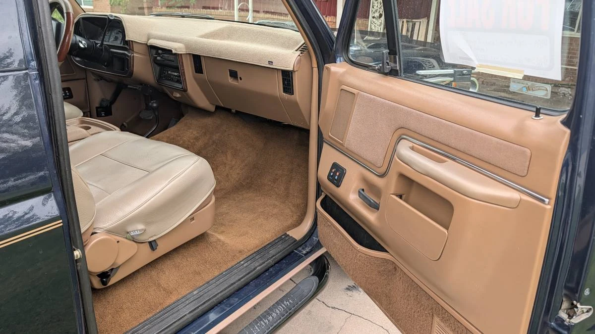 1989 Ford Bronco 4th Gen - Image 5 of 14